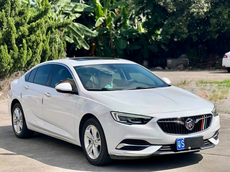 东莞19年别克君威3