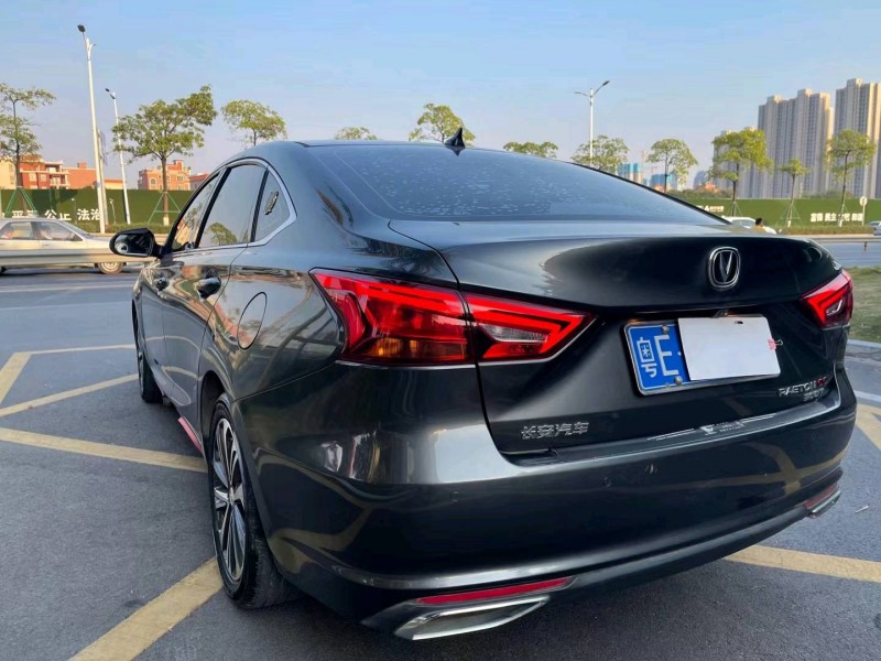 佛山20年長安汽車睿馳CC4