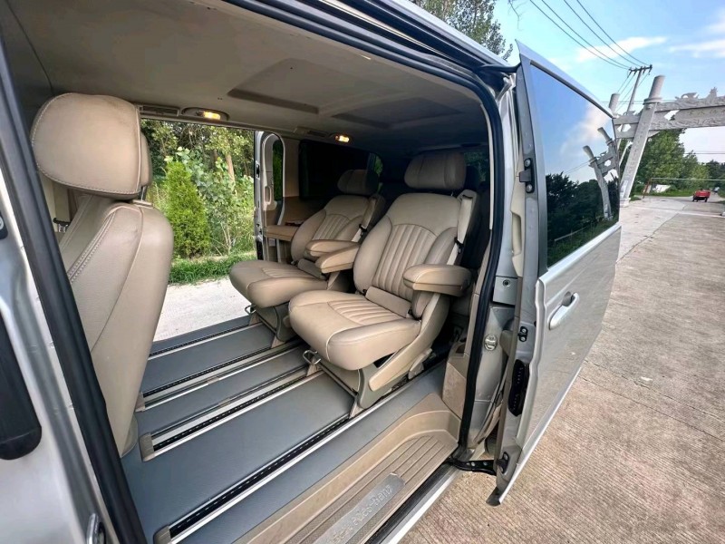 徐州17年奔驰唯雅诺3