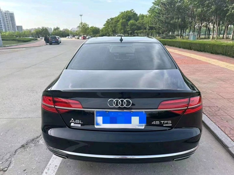 枣庄14年奥迪A8L5