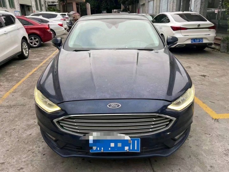 珠海17年福特蒙迪欧1