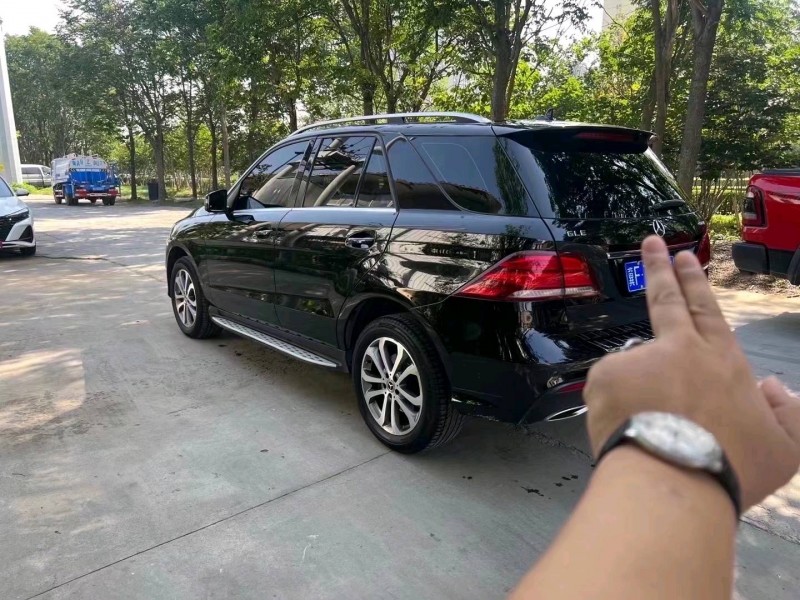 枣庄17年奔驰GLE4