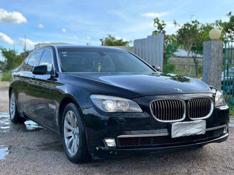 保定09年宝马7系1