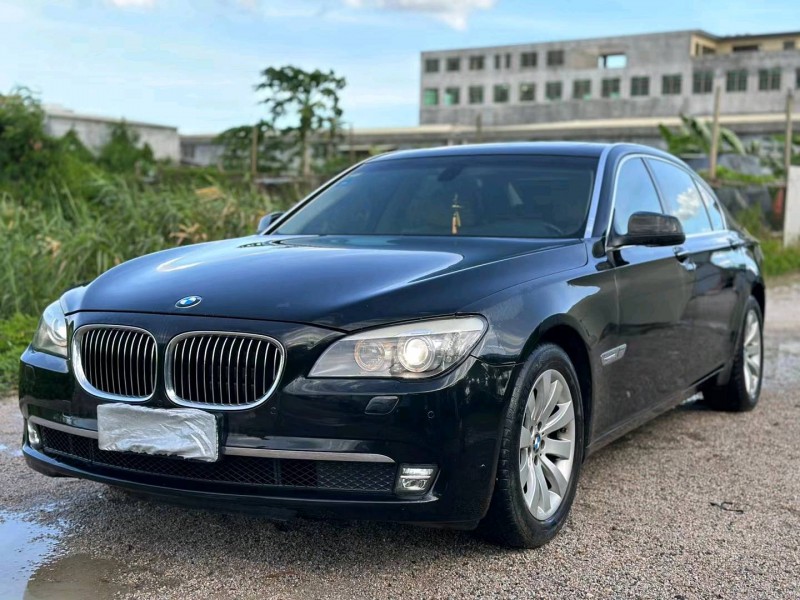 保定09年宝马7系3