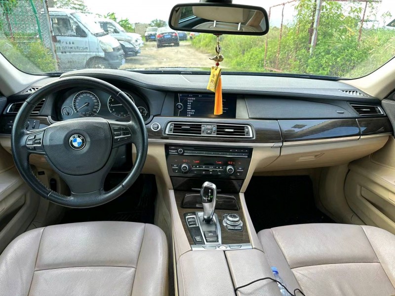 保定09年宝马7系5