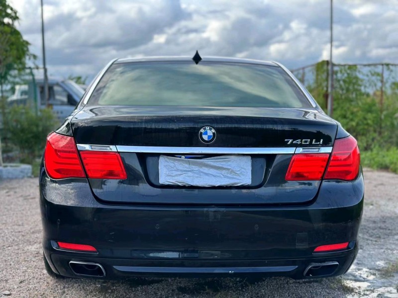 保定09年宝马7系9