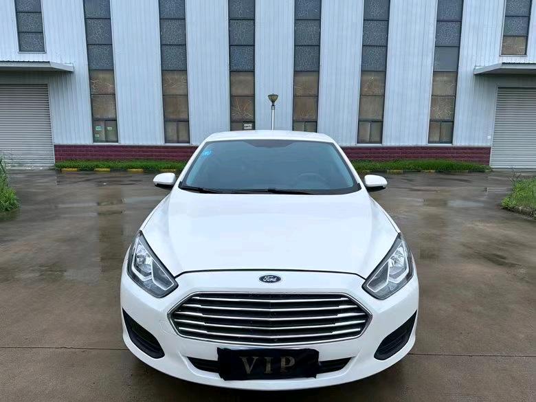 盐城20年福特福睿斯1