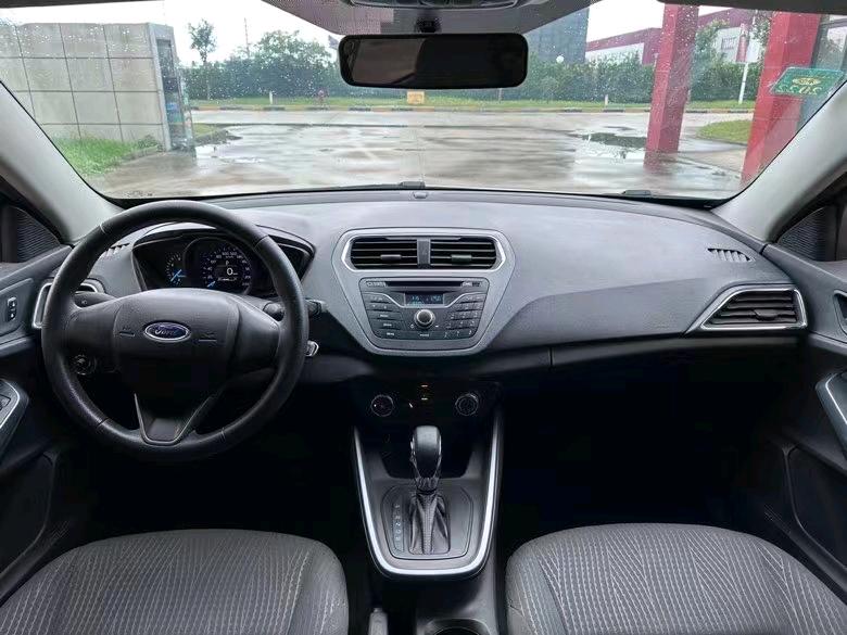 盐城20年福特福睿斯5