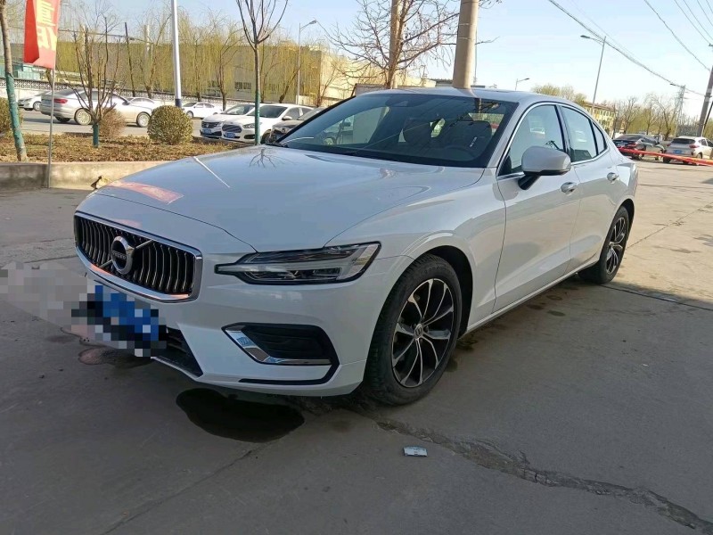 保定20年沃尔沃S60L2