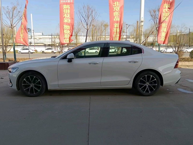 保定20年沃尔沃S60L7