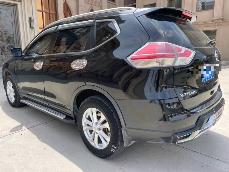 保定14年日产奇骏8