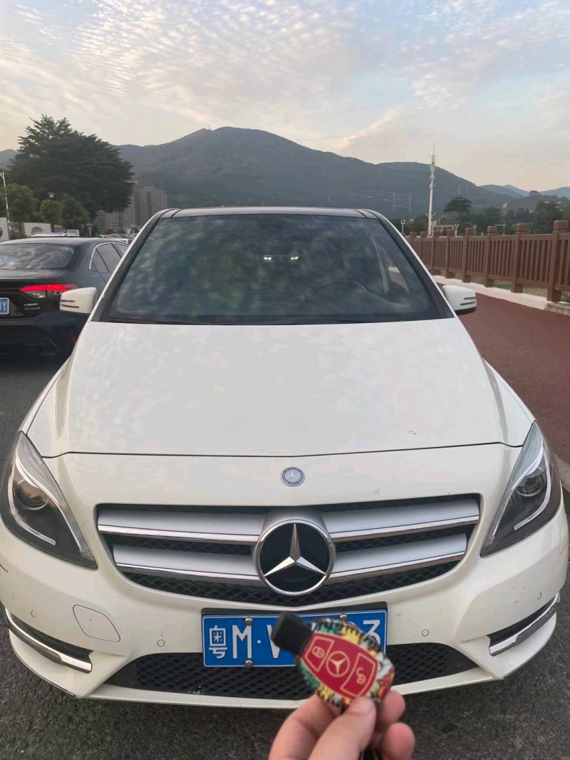 广州15年奔驰B1
