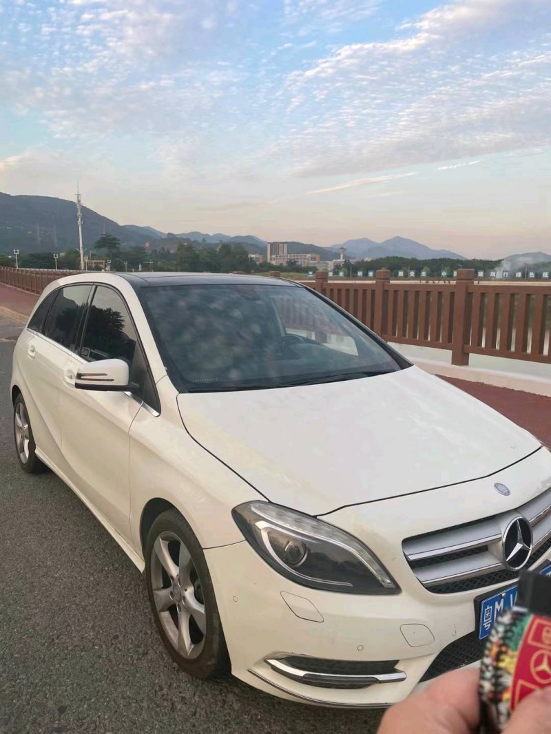 广州15年奔驰B2
