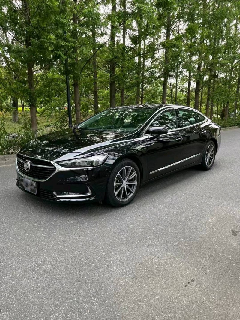 徐州20年别克君越3