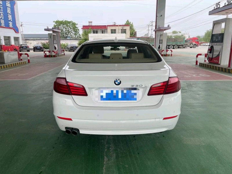 保定12年宝马5系9