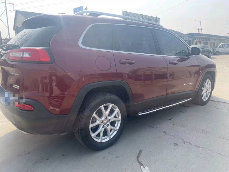 保定18年Jeep自由光4