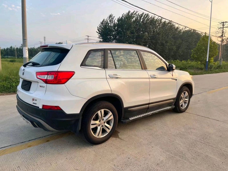 徐州16年長安汽車CS757