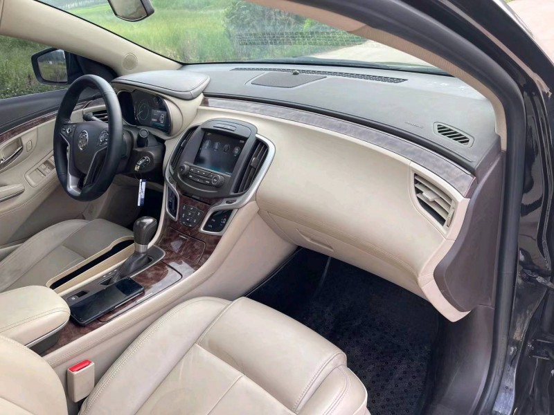 徐州14年别克君越8