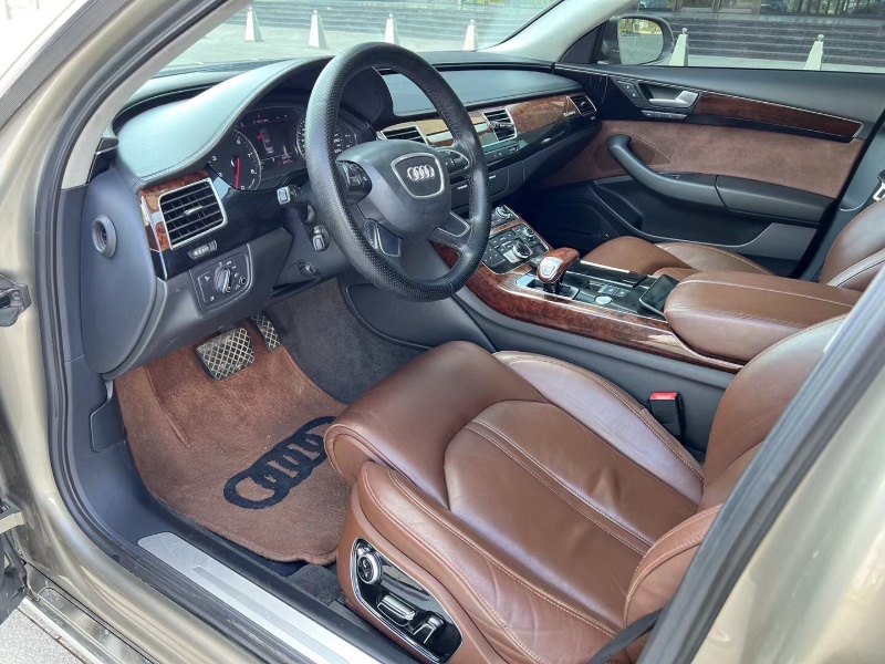 潍坊11年奥迪A8L6