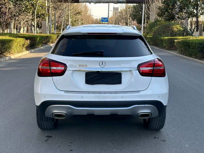 徐州18年奔驰GLA8