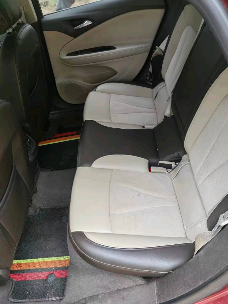 常州16年别克威朗4