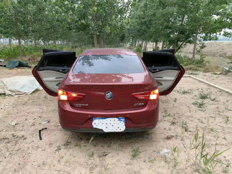 常州16年别克威朗6