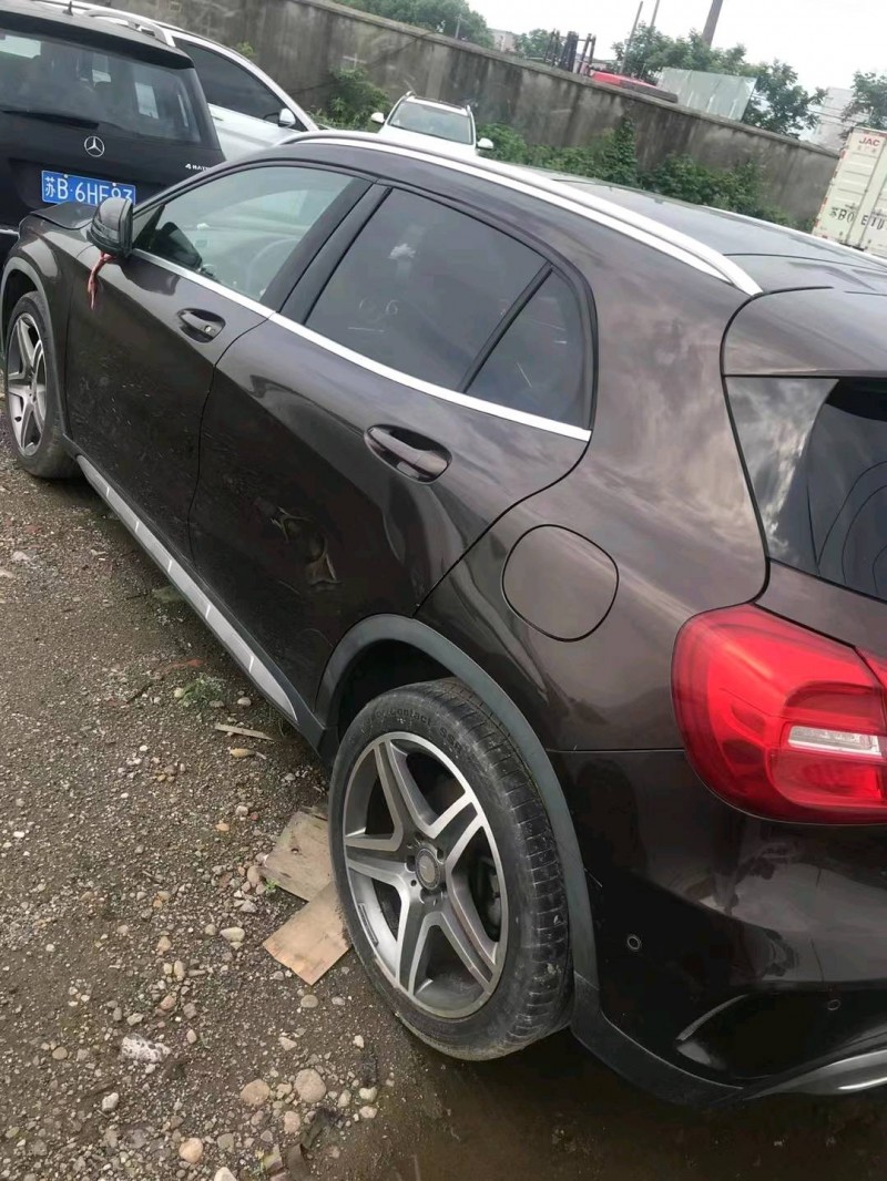 徐州15年奔驰GLA3