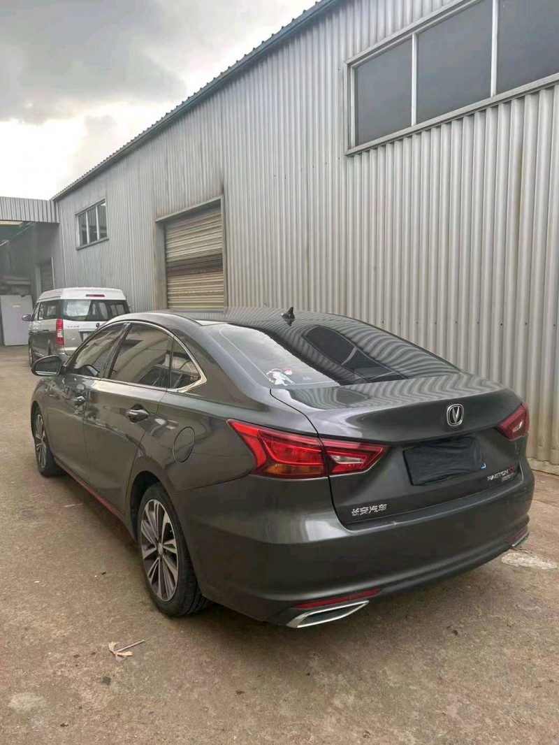 徐州21年長安汽車銳程CC5