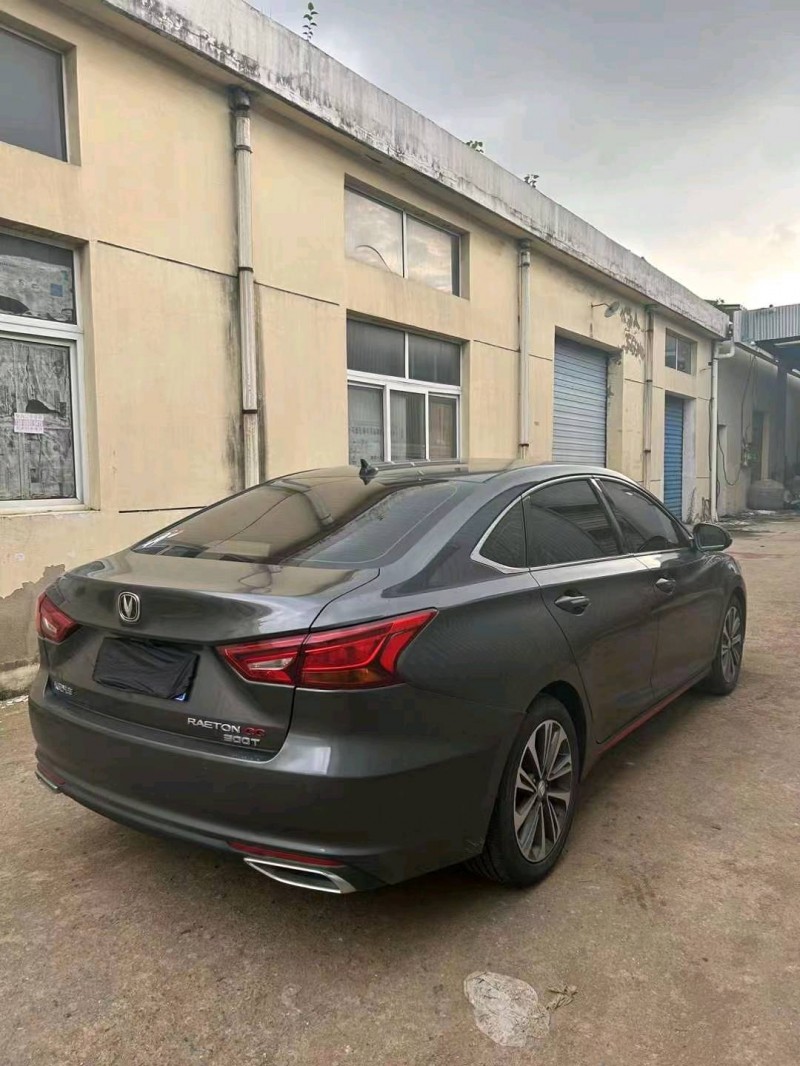 徐州21年長安汽車銳程CC8