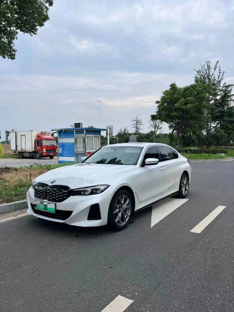 常州23年宝马i32