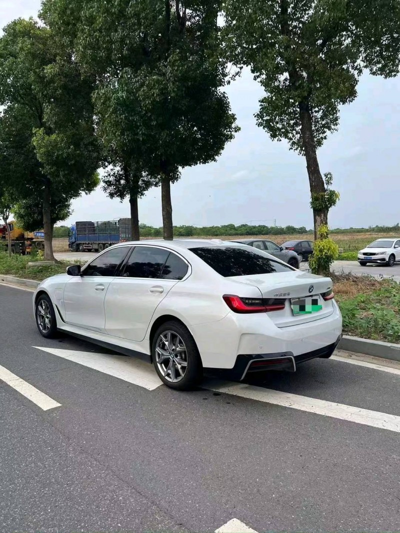 常州23年宝马i38