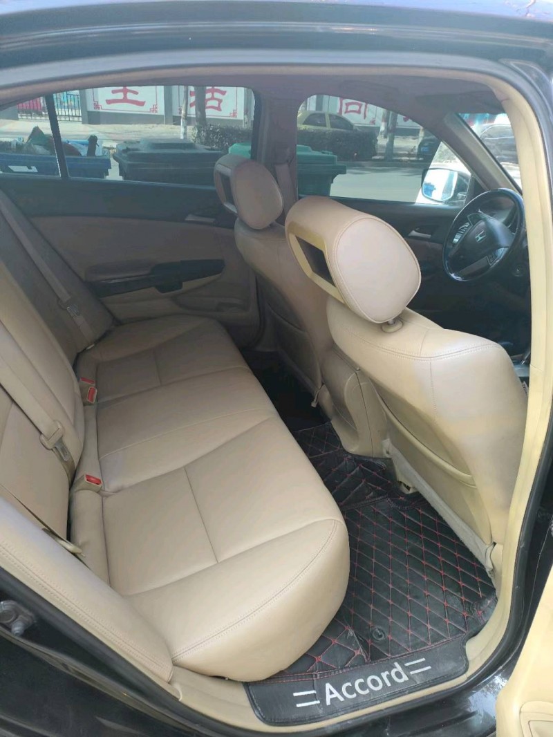 保定09年本田雅阁4