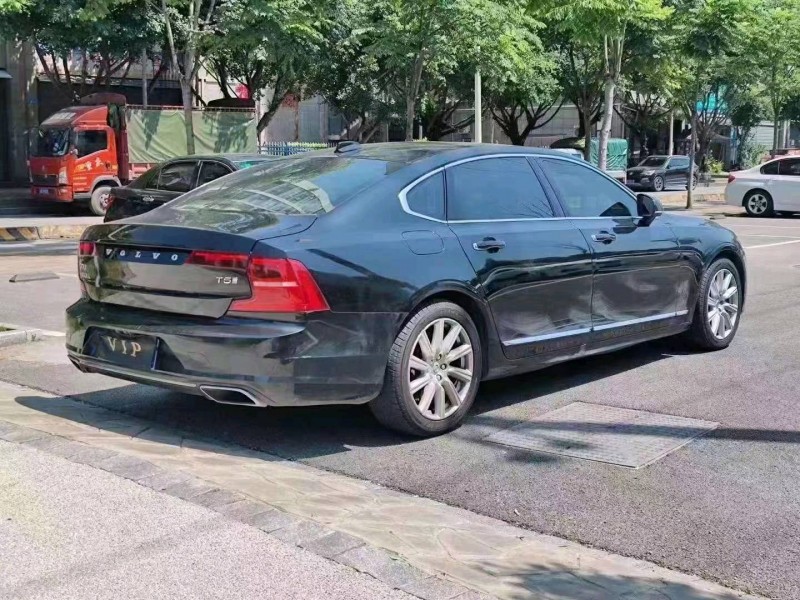 重庆19年沃尔沃S904