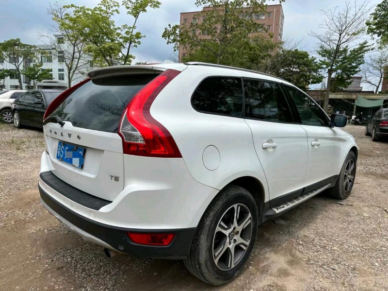 广州12年沃尔沃XC608