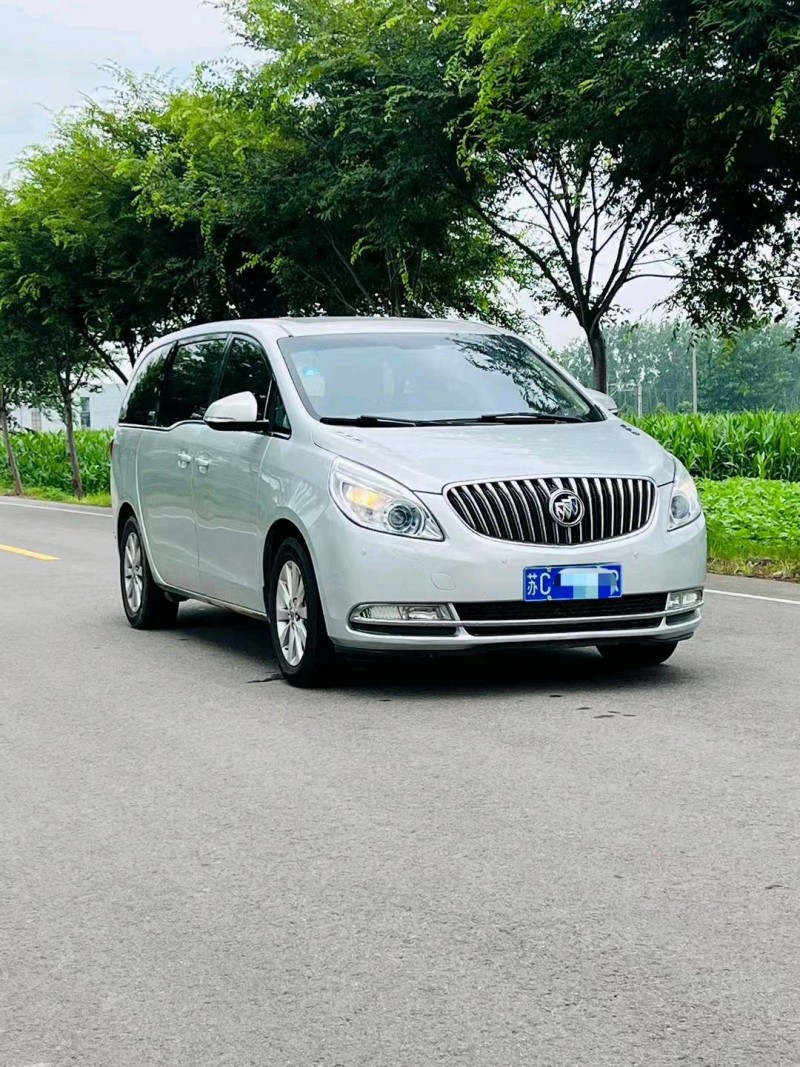 徐州16年别克GL82