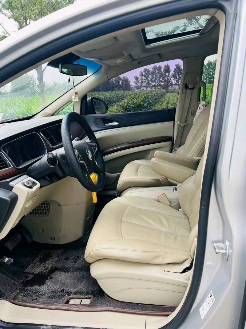 徐州16年别克GL83