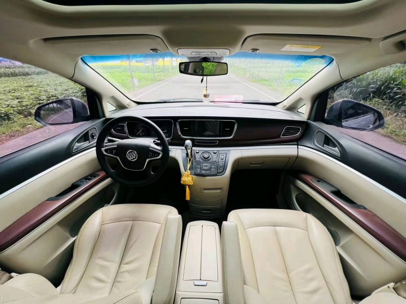 徐州16年别克GL85