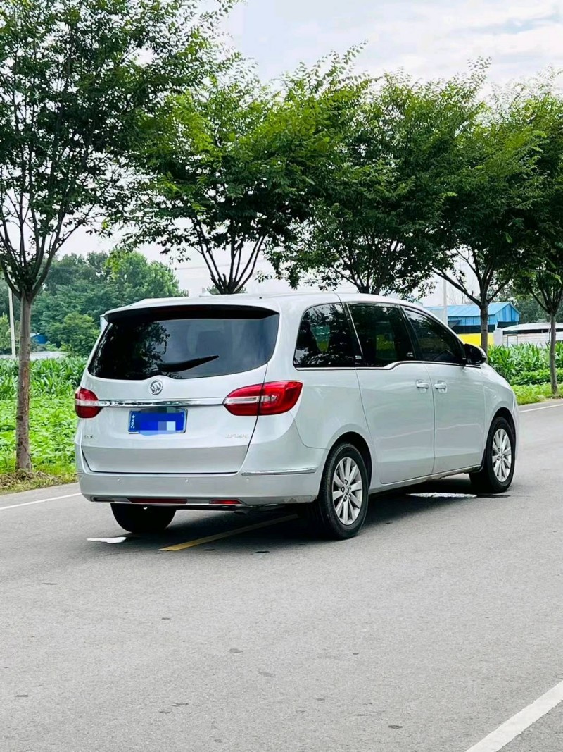 徐州16年别克GL88