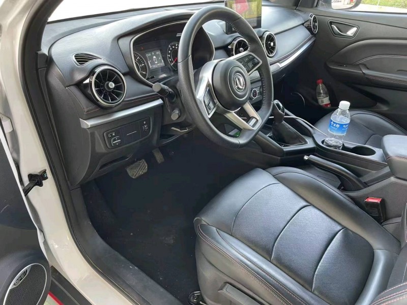 保定22年东风风光4