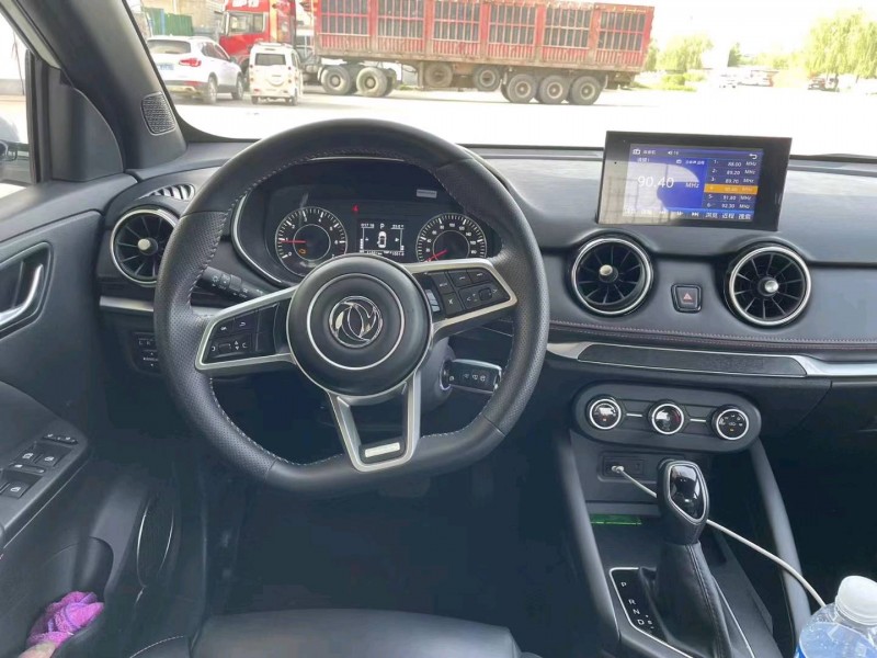 保定22年东风风光6