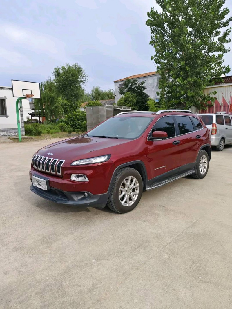 徐州17年Jeep自由光2