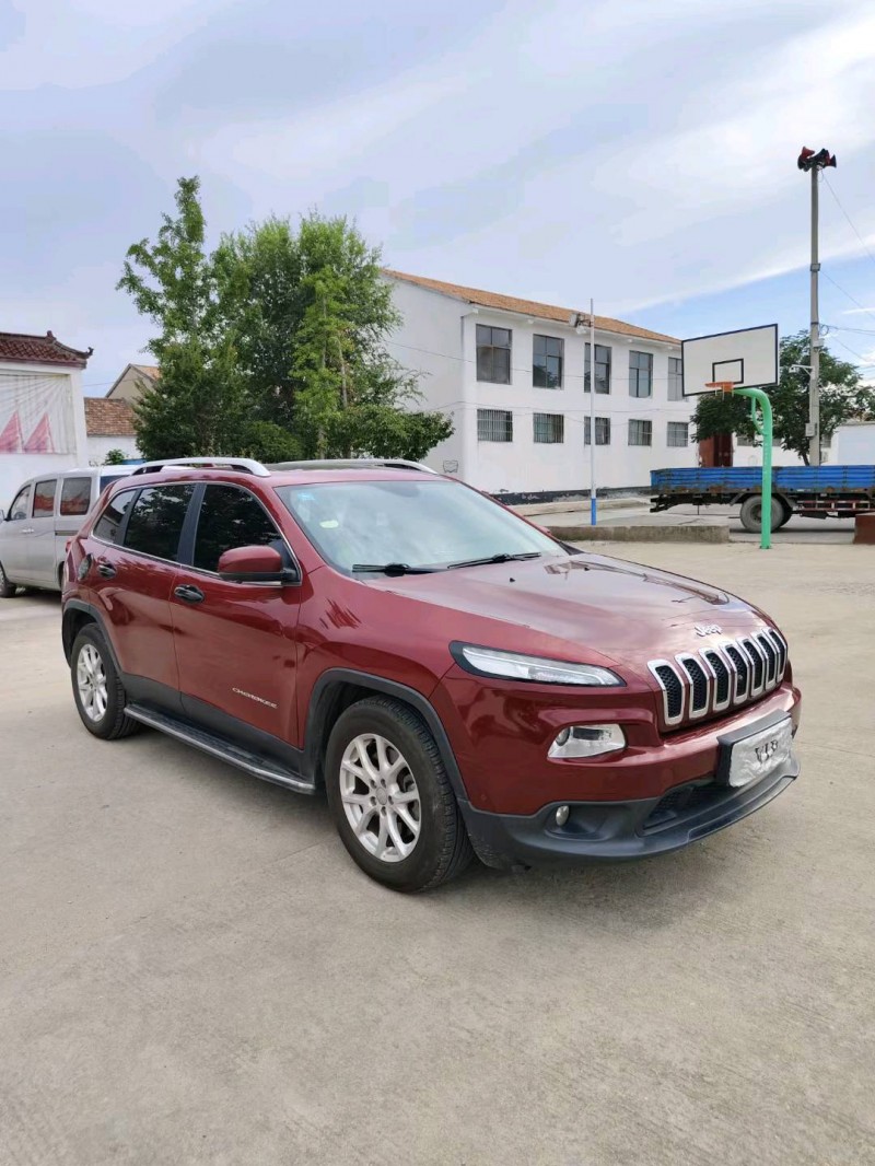 徐州17年Jeep自由光3