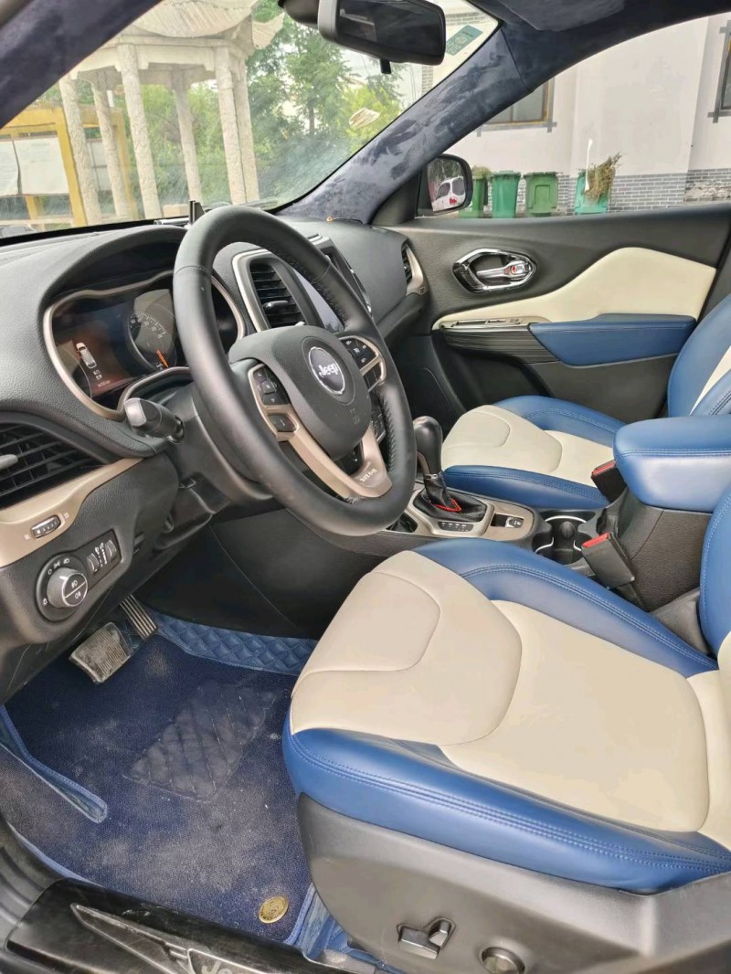 徐州17年Jeep自由光6