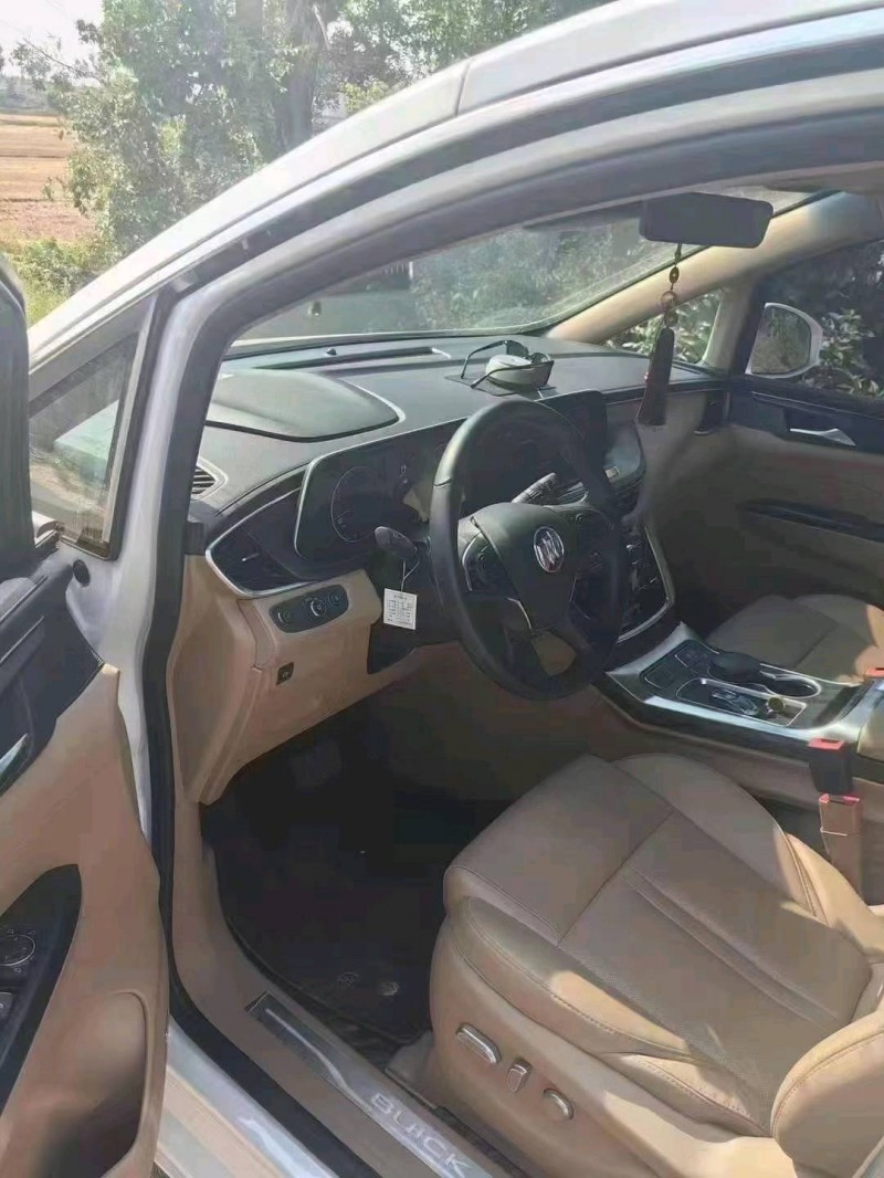 聊城21年别克GL84