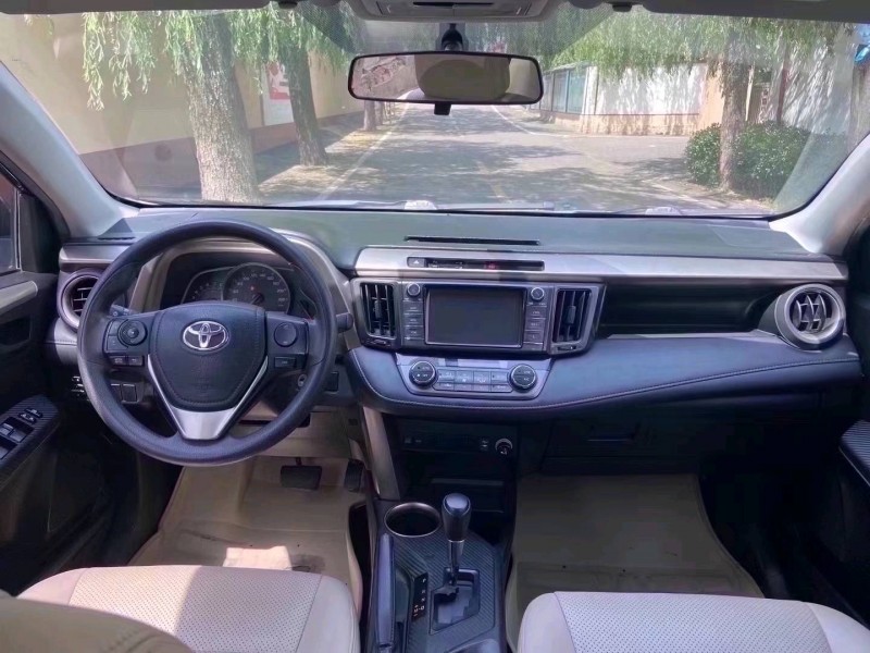 青岛16年丰田RAV4荣放6