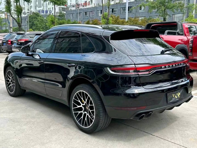 三明15年保時捷Macan4
