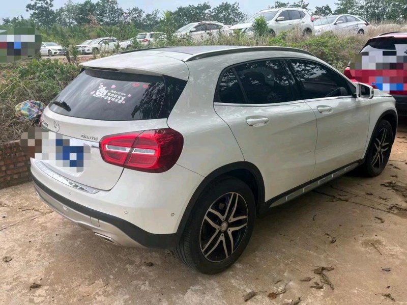 衡阳16年奔驰GLA3