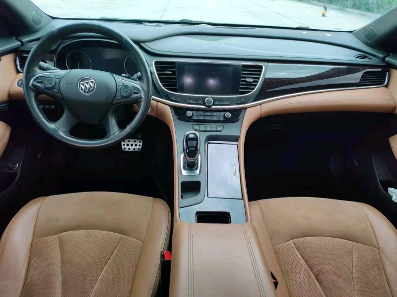 徐州17年别克君越9