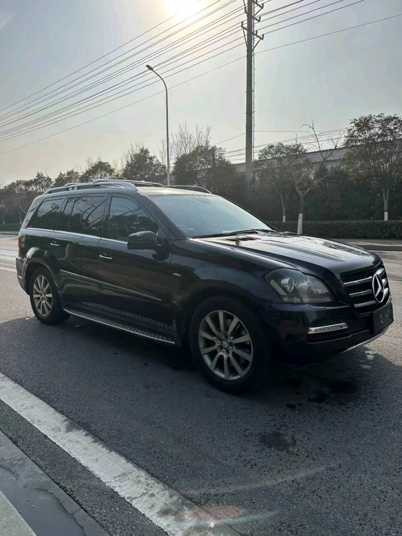 徐州12年奔驰GL3