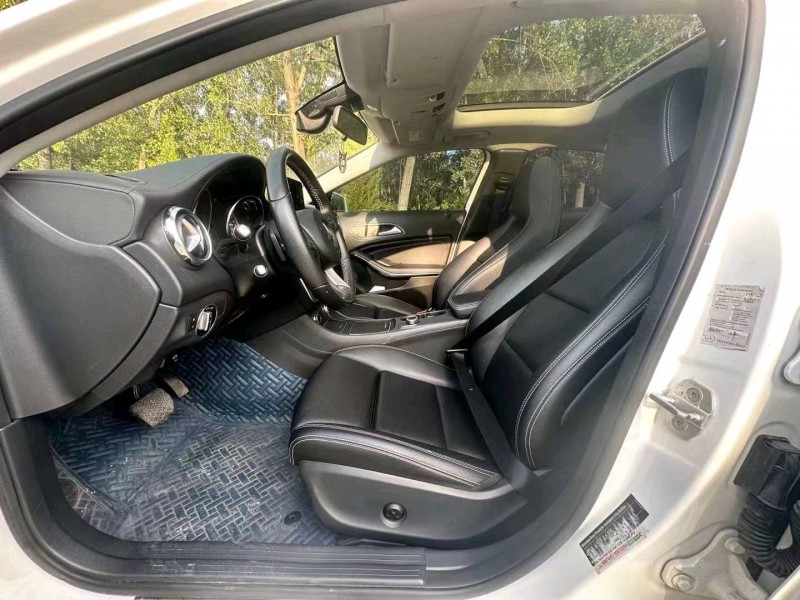 常州18年奔驰GLA4